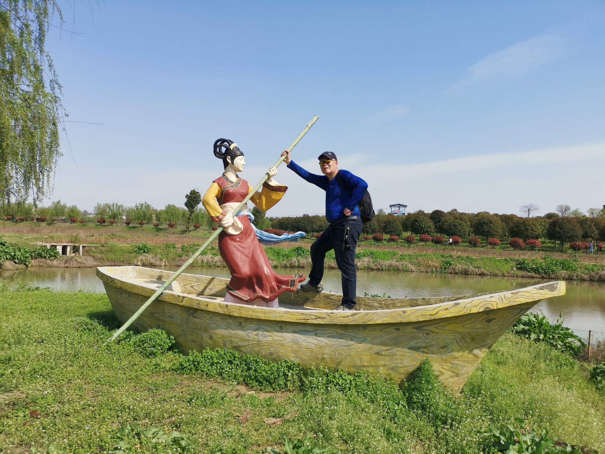 走进新洲花朝河湾