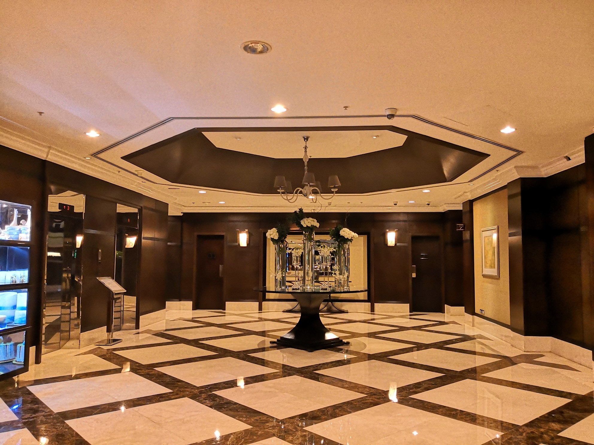 迪拜美食-Roda Grill - Roda Al Bustan