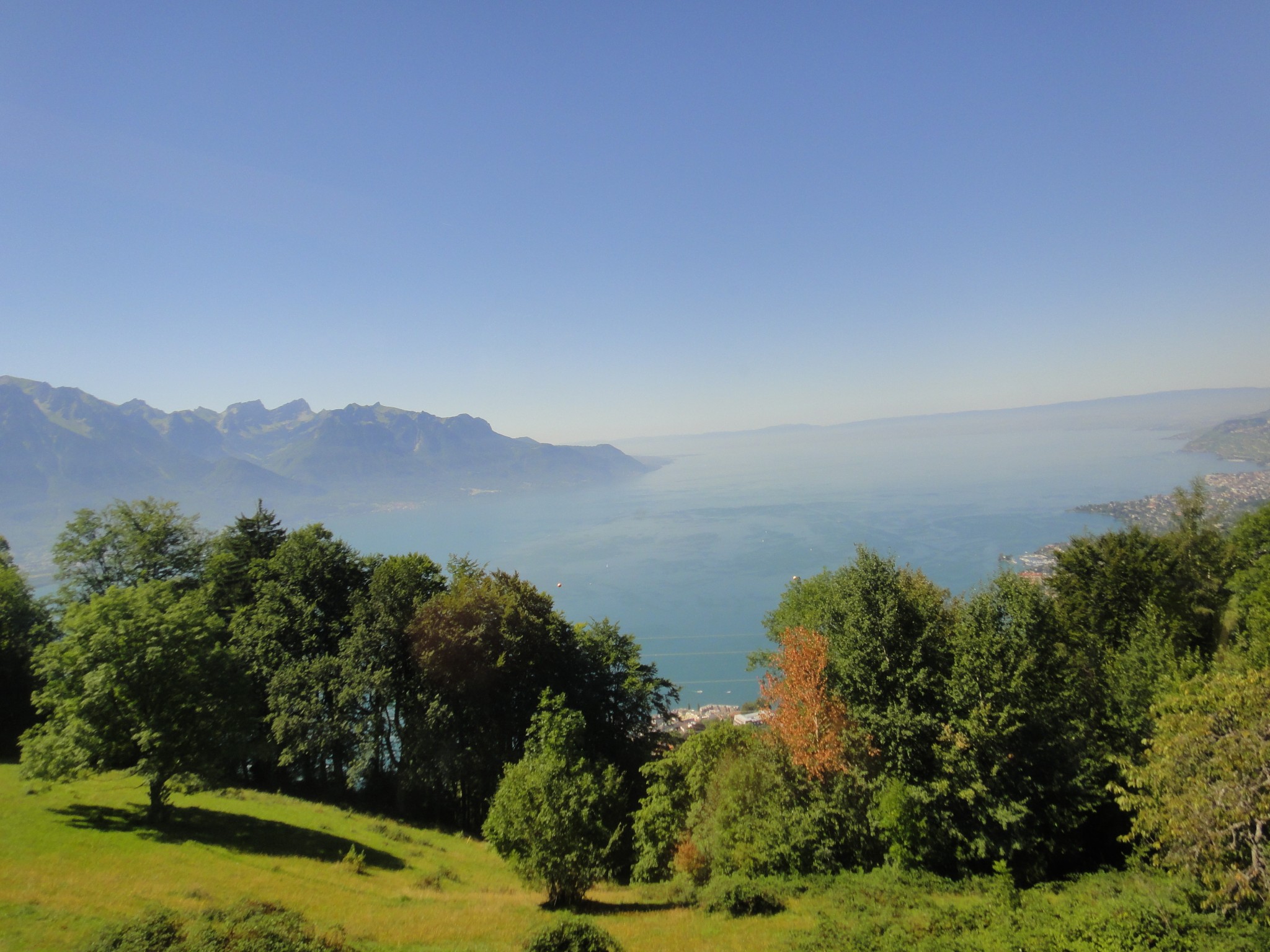 上帝的后花园:瑞士游(4)——蒙特勒montreux,日内瓦湖lake geneva和