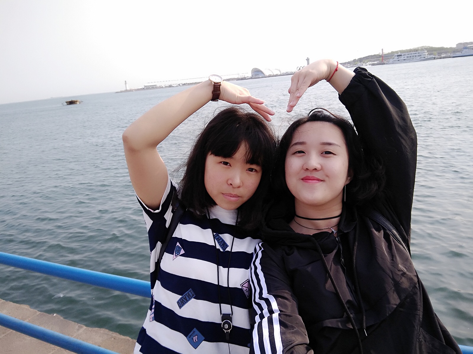 青岛美食-青岛鲜啤平价海鲜烧烤炒菜