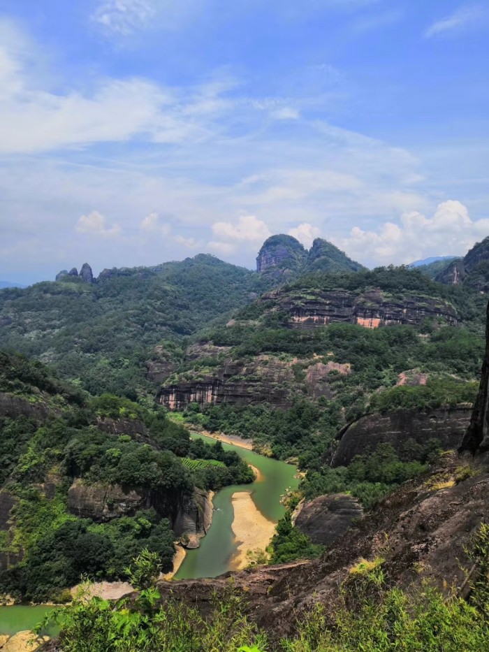 现在武夷山天气很热吗