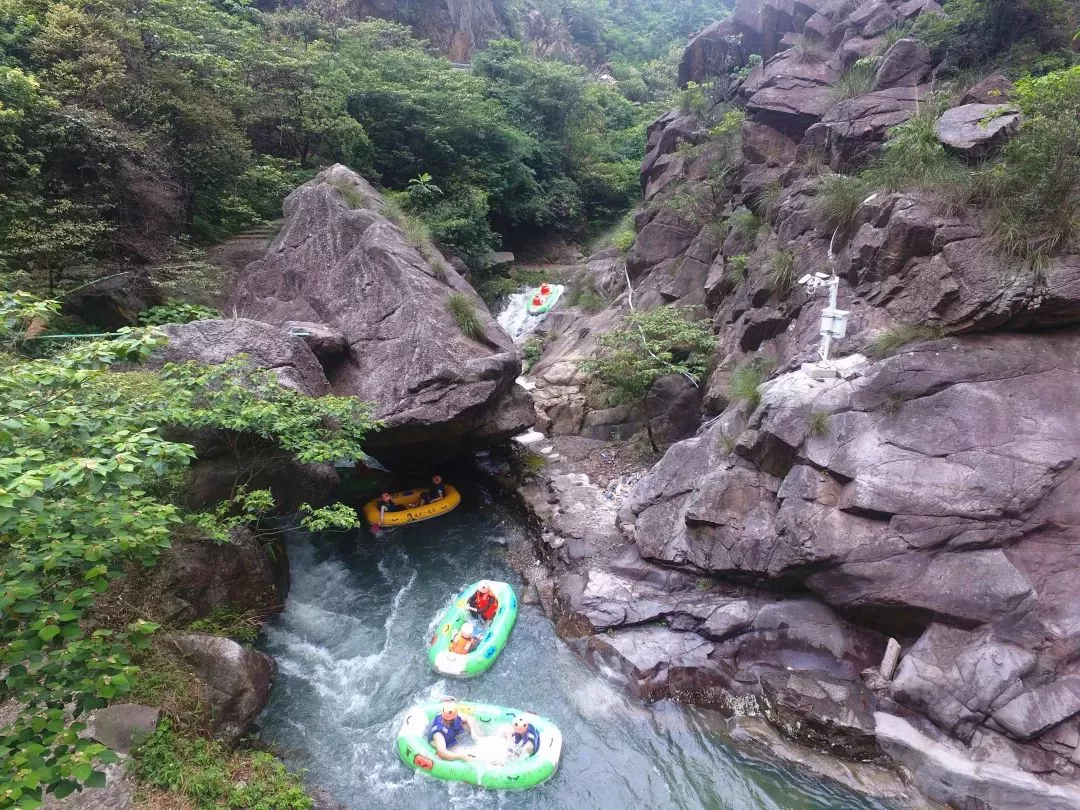 清远黄腾峡天门悬廊玻璃桥2日半自助游住清新景泉温泉山庄享无限次