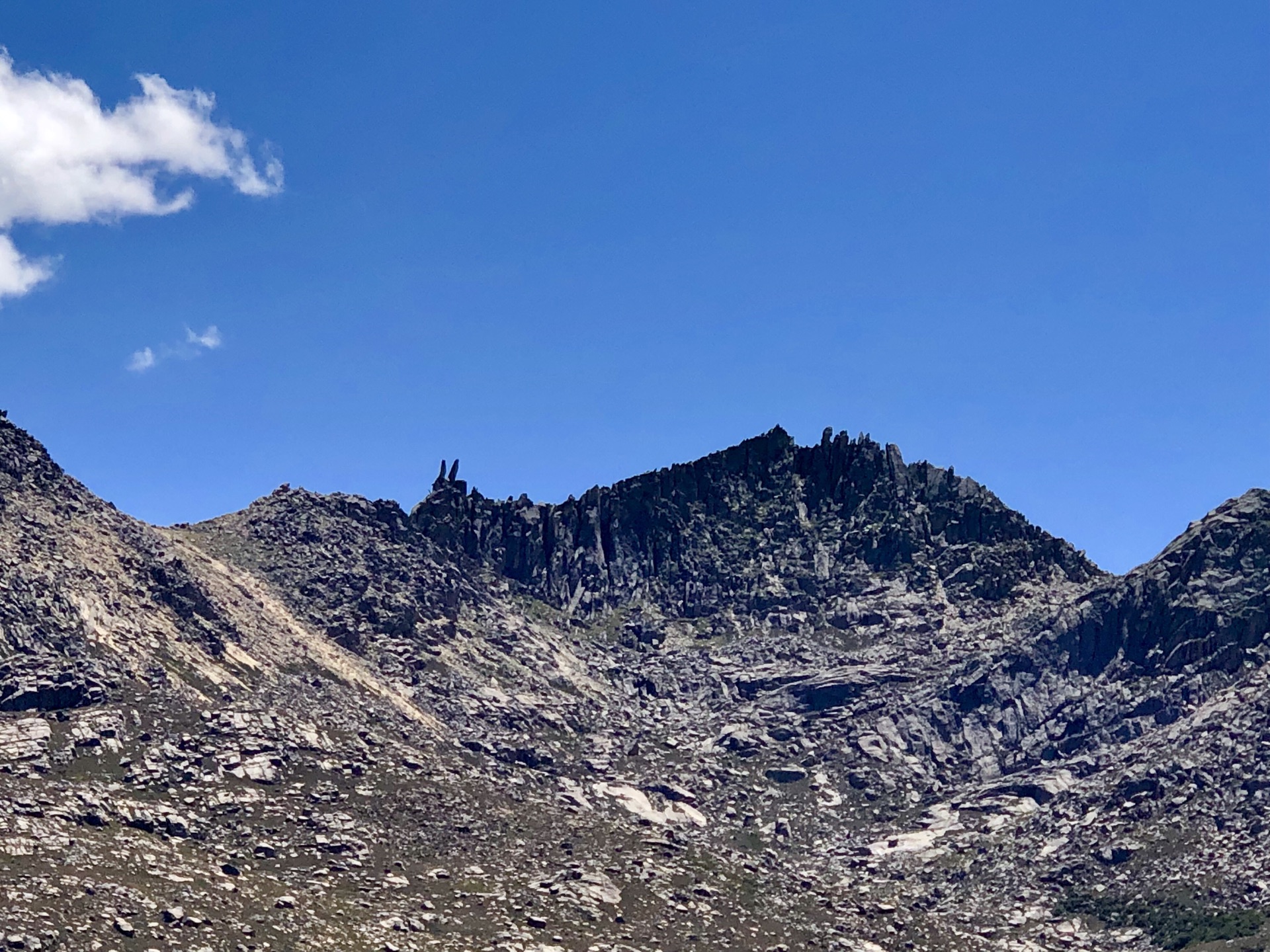 从广东到西藏的四千里高山和海子