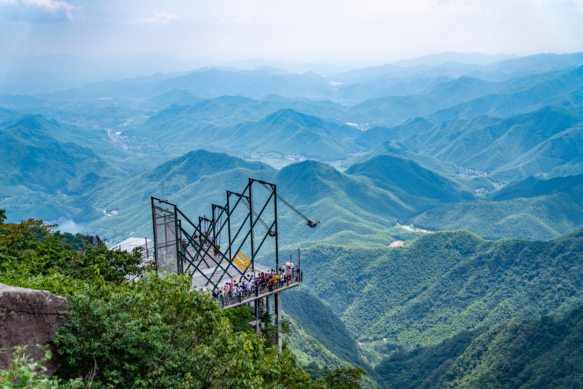 安吉云上草原,感受高山的激情与刺激,夏天就该放肆玩儿