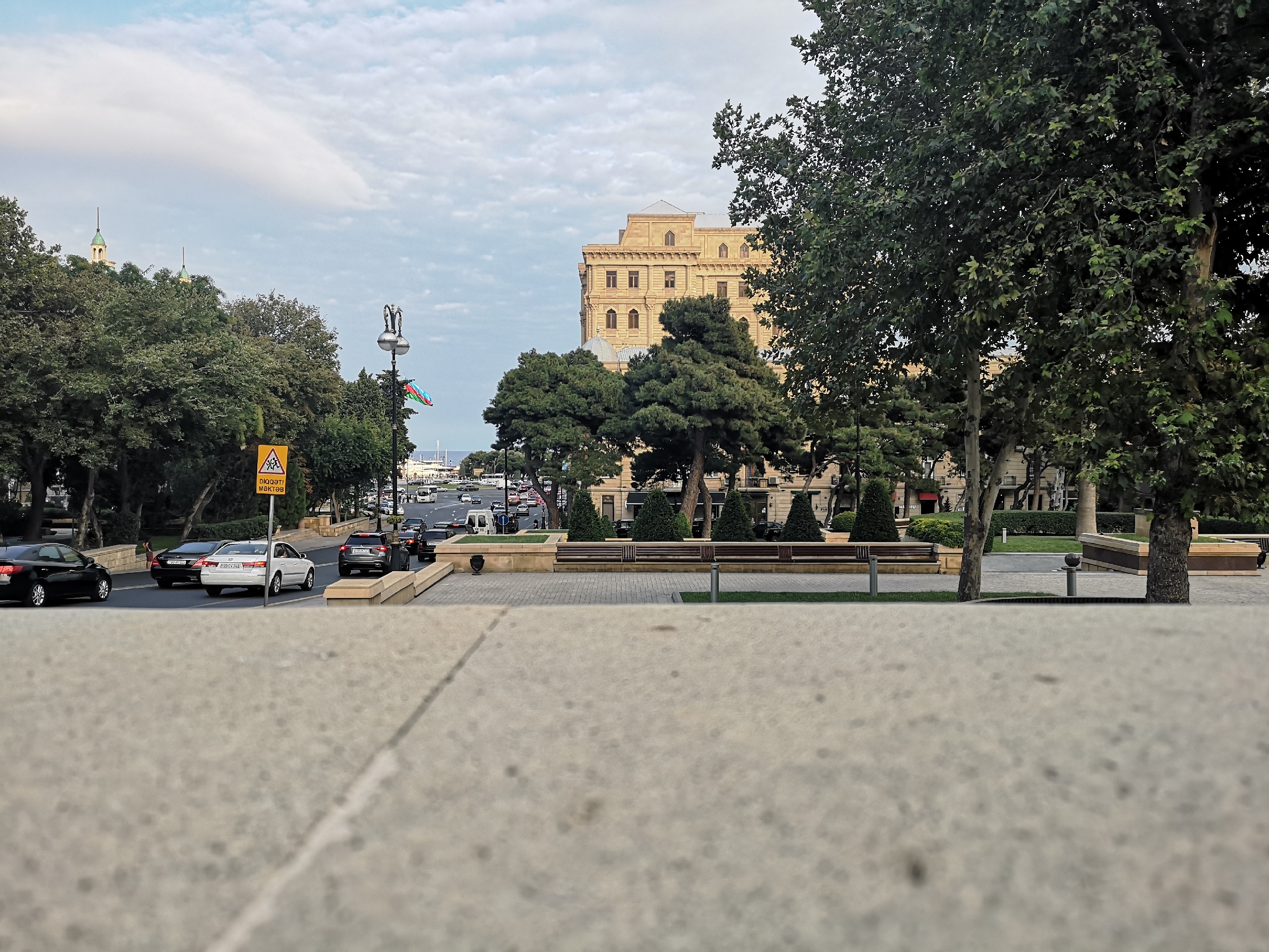 巴库美食-The Brewery Pub