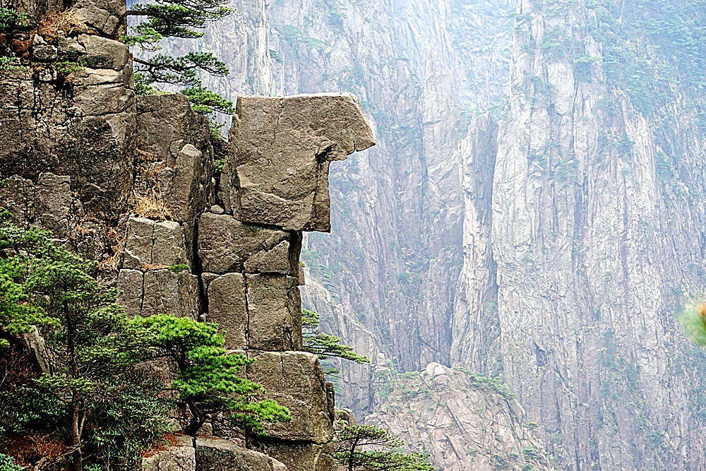 黄山"仙人晒靴"景观!