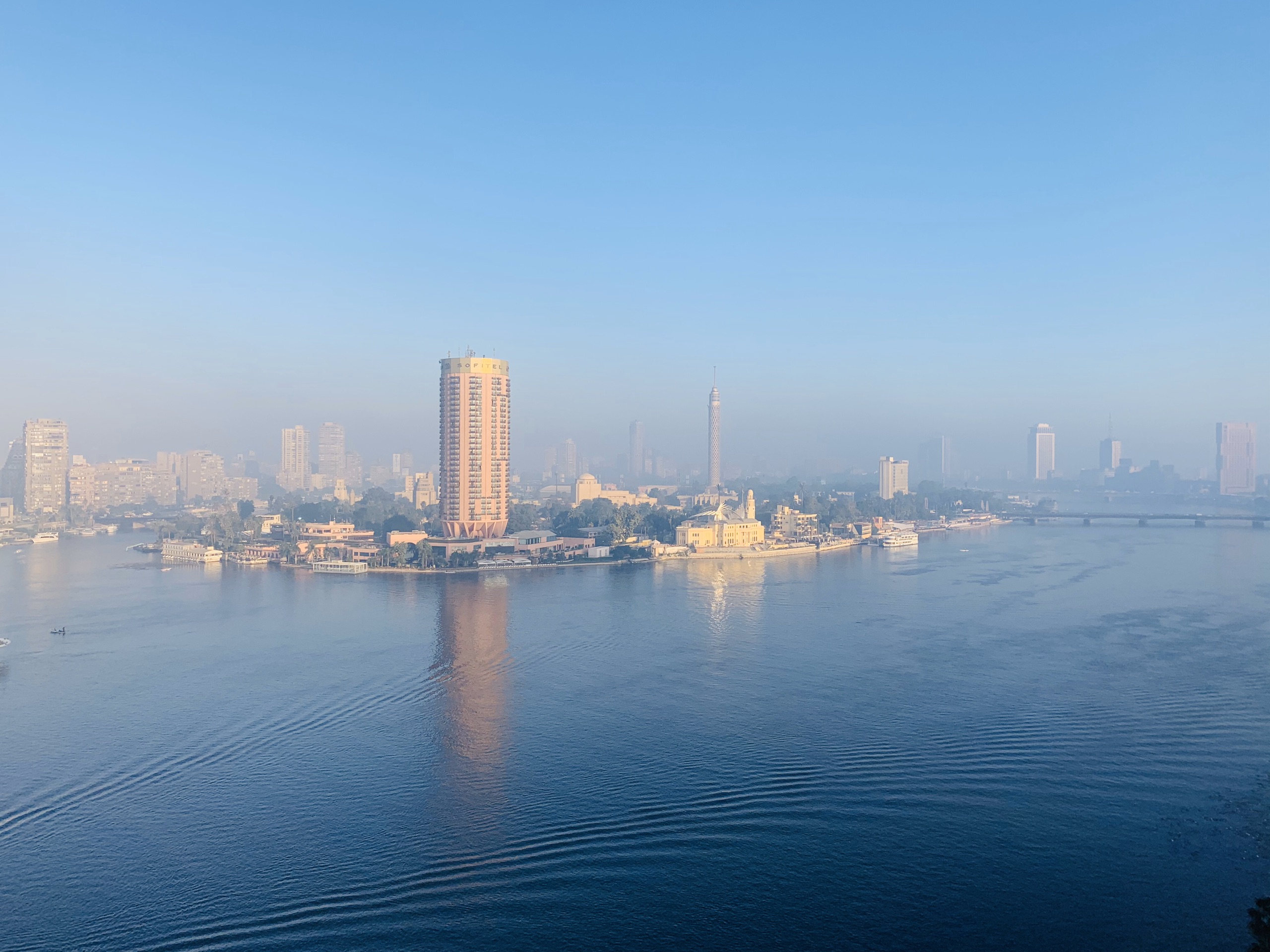 埃及美食-The Revolving Restaurant