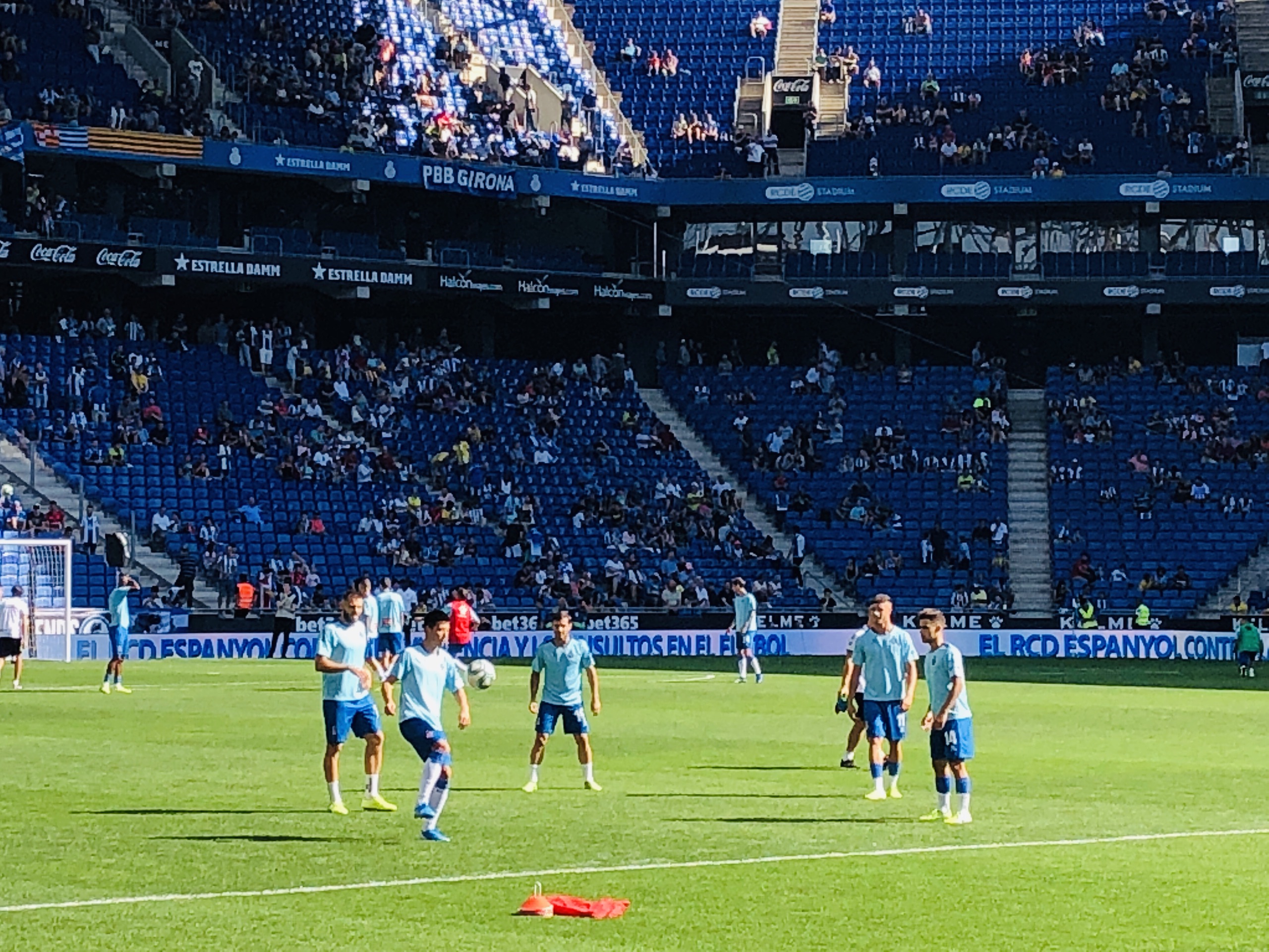 巴塞罗那娱乐-科尔内利亚-埃尔普拉特球场