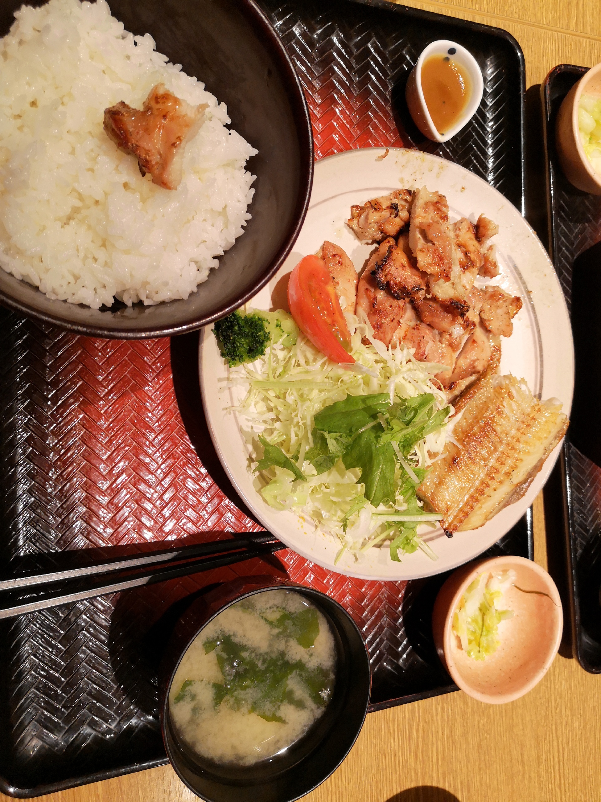 东京美食-Hidakayakeikyuukamataekimaeten