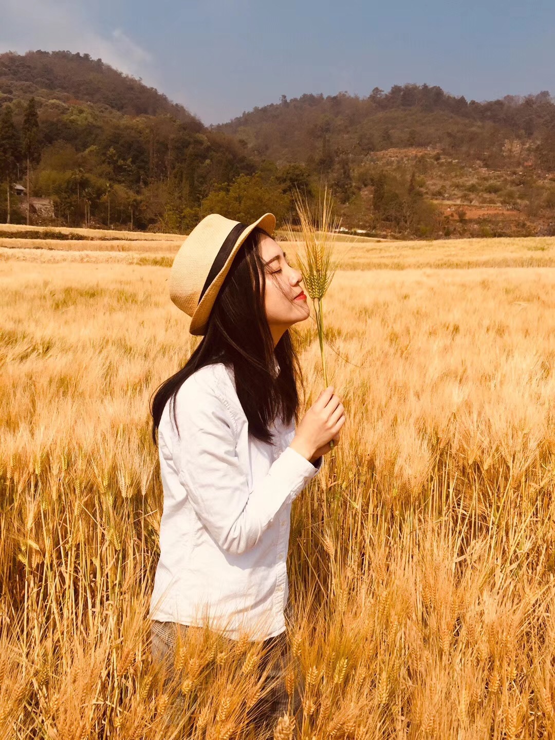 弥勒美食-津华食里音乐餐吧