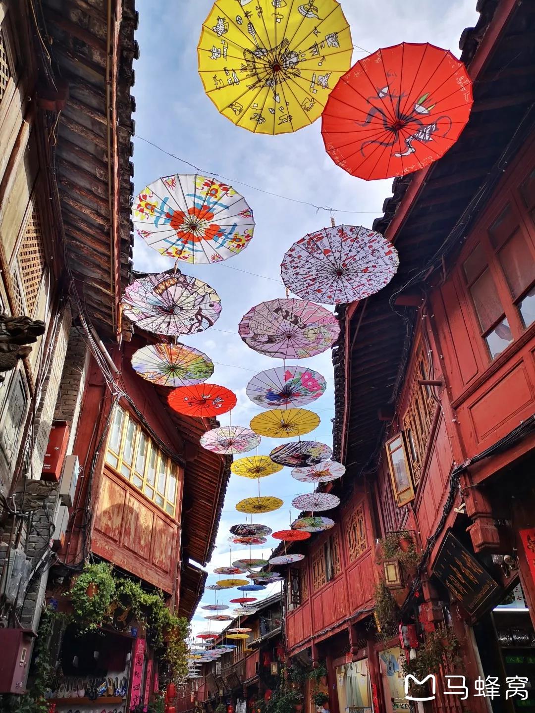 走到丽江|古城、碧湖、雪山、鲜花···关于你想象中的一切美好_游记