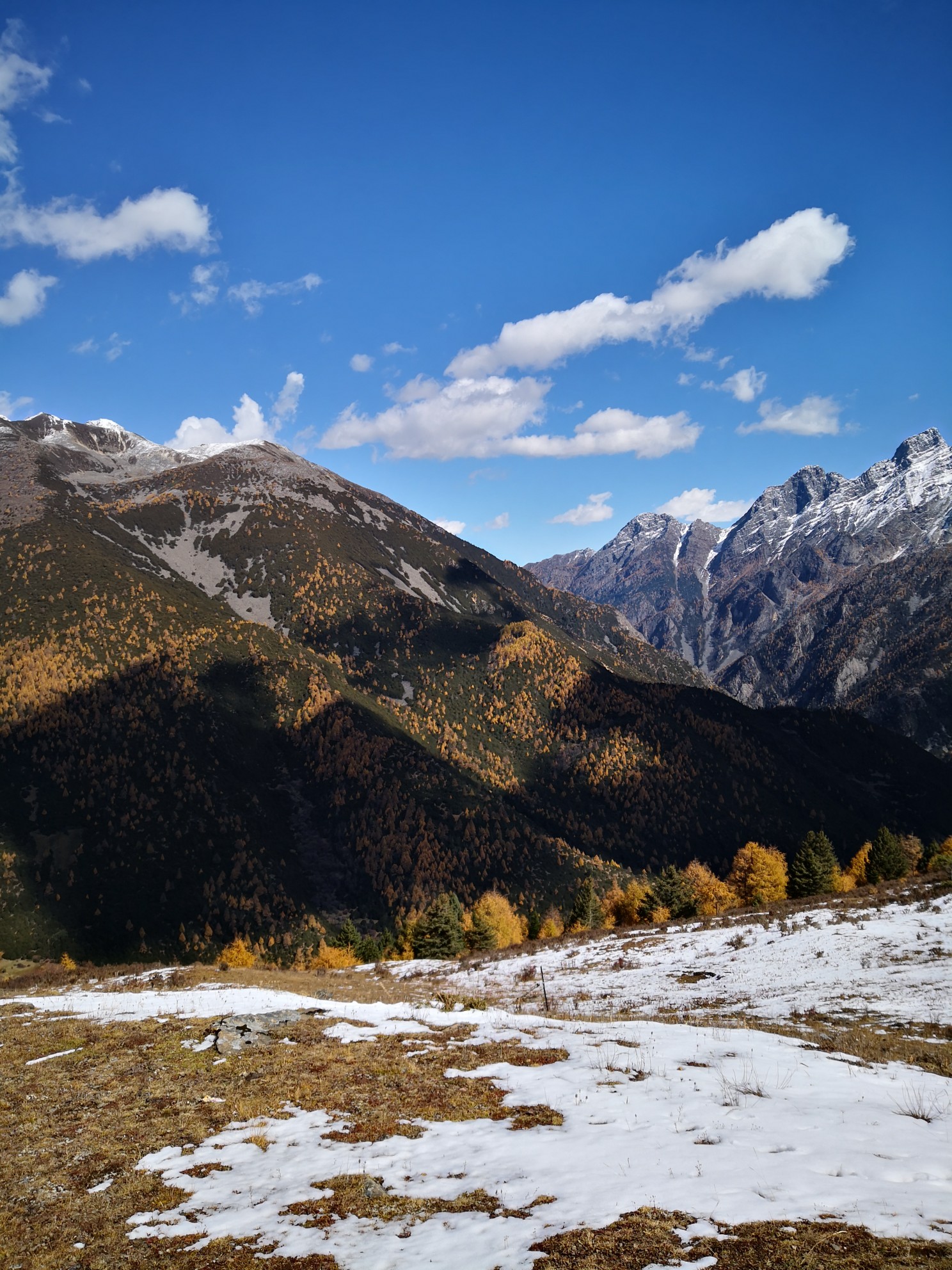 雅拉雪山观景台        
