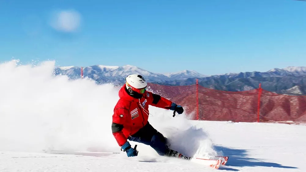 【铜川景点图片】照金国际滑雪场