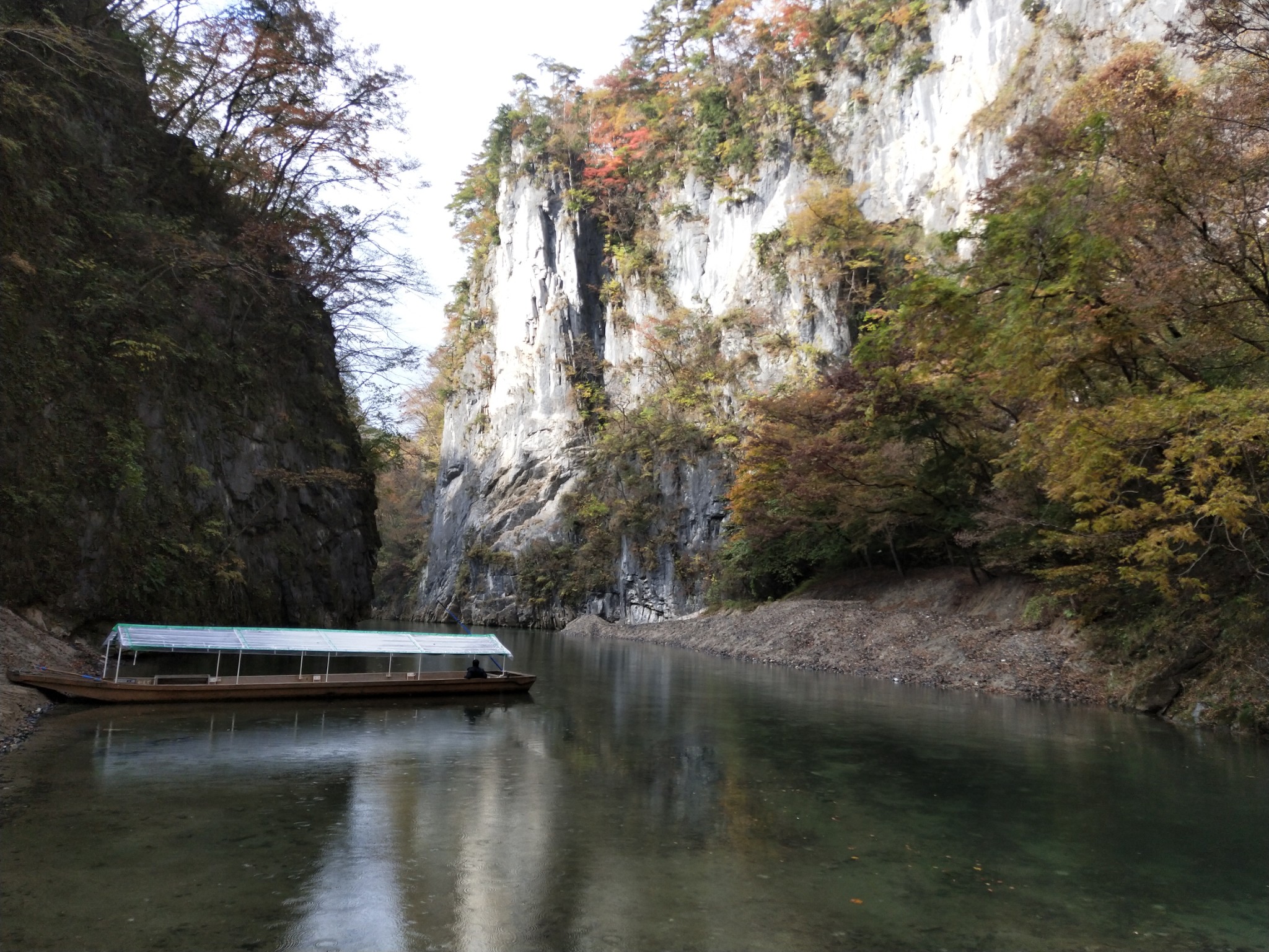 雨中的猊鼻溪_游记