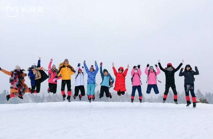 哈尔滨雪乡长白山漠河9天8晚跟团游(雪乡无人机航拍 万科滑雪不限时