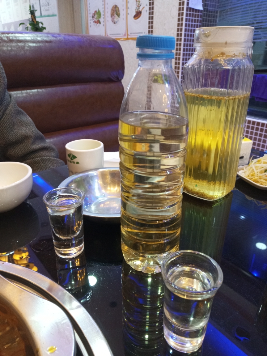 酒泉美食-杨大师鸭爪爪特色火锅