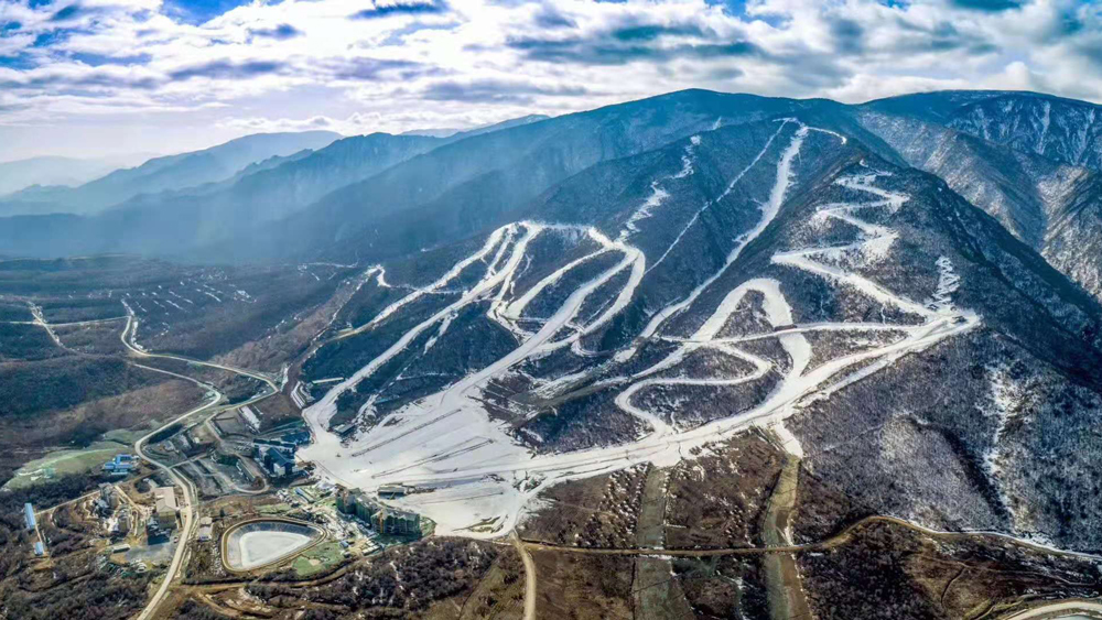 直通车(专业分级雪道 亲子冰雪奇缘·陕西宝鸡眉县太白山鳌山滑雪)