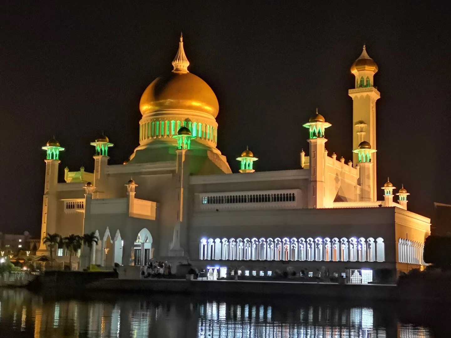 文莱，一个活在传说里的国度_游记