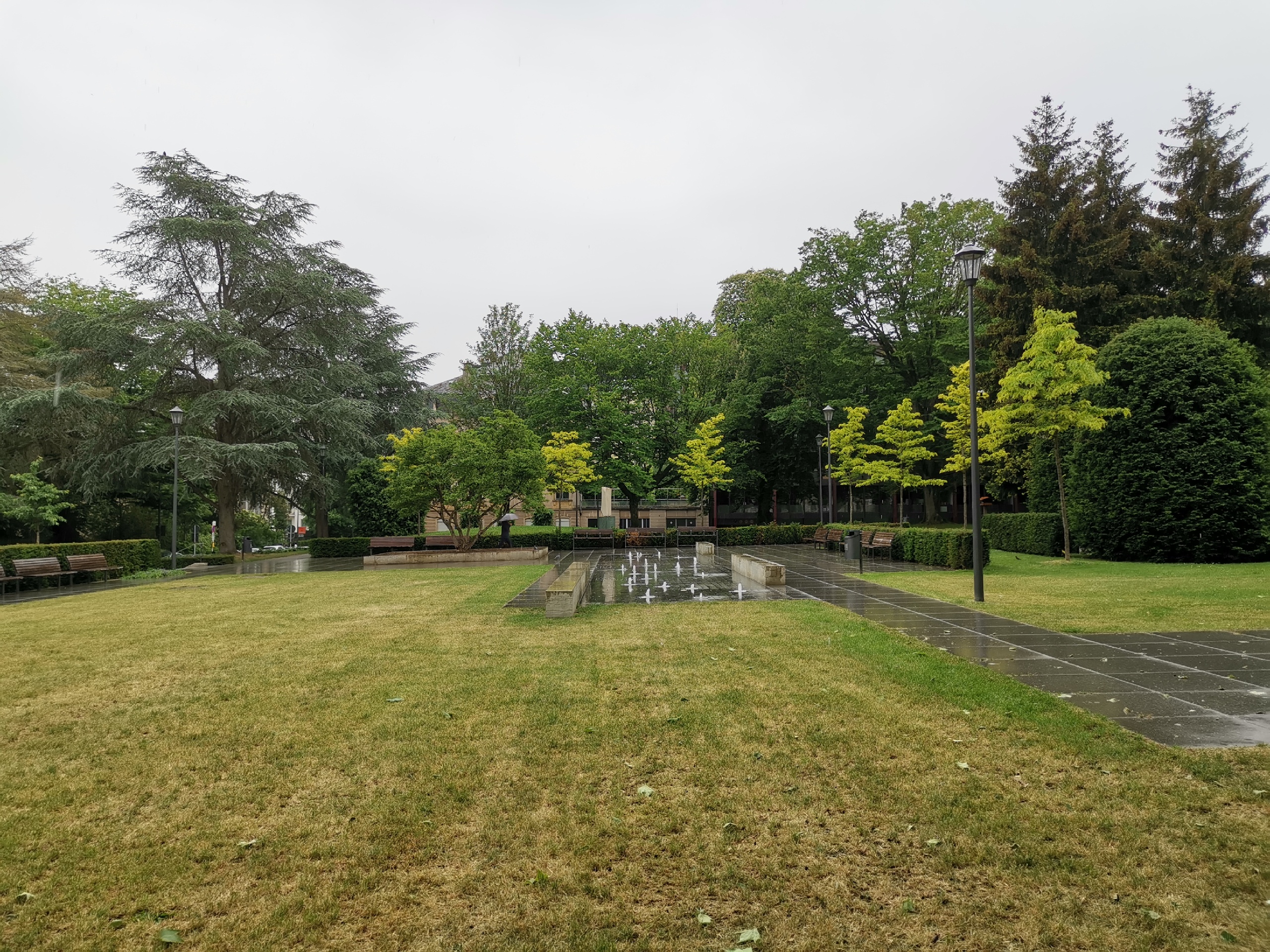 卢森堡娱乐-Pescatore, J.P. Foundation