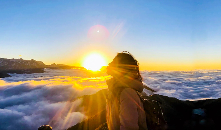 达瓦更扎2日游●赠超酷光绘旅拍 土火锅 景区内云顶星空帐篷(观日出