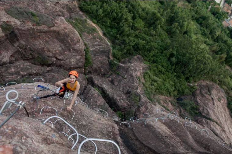 广东清远马头山风景区观光门票 镂空铁索桥项目 点石成金 旋转楼梯