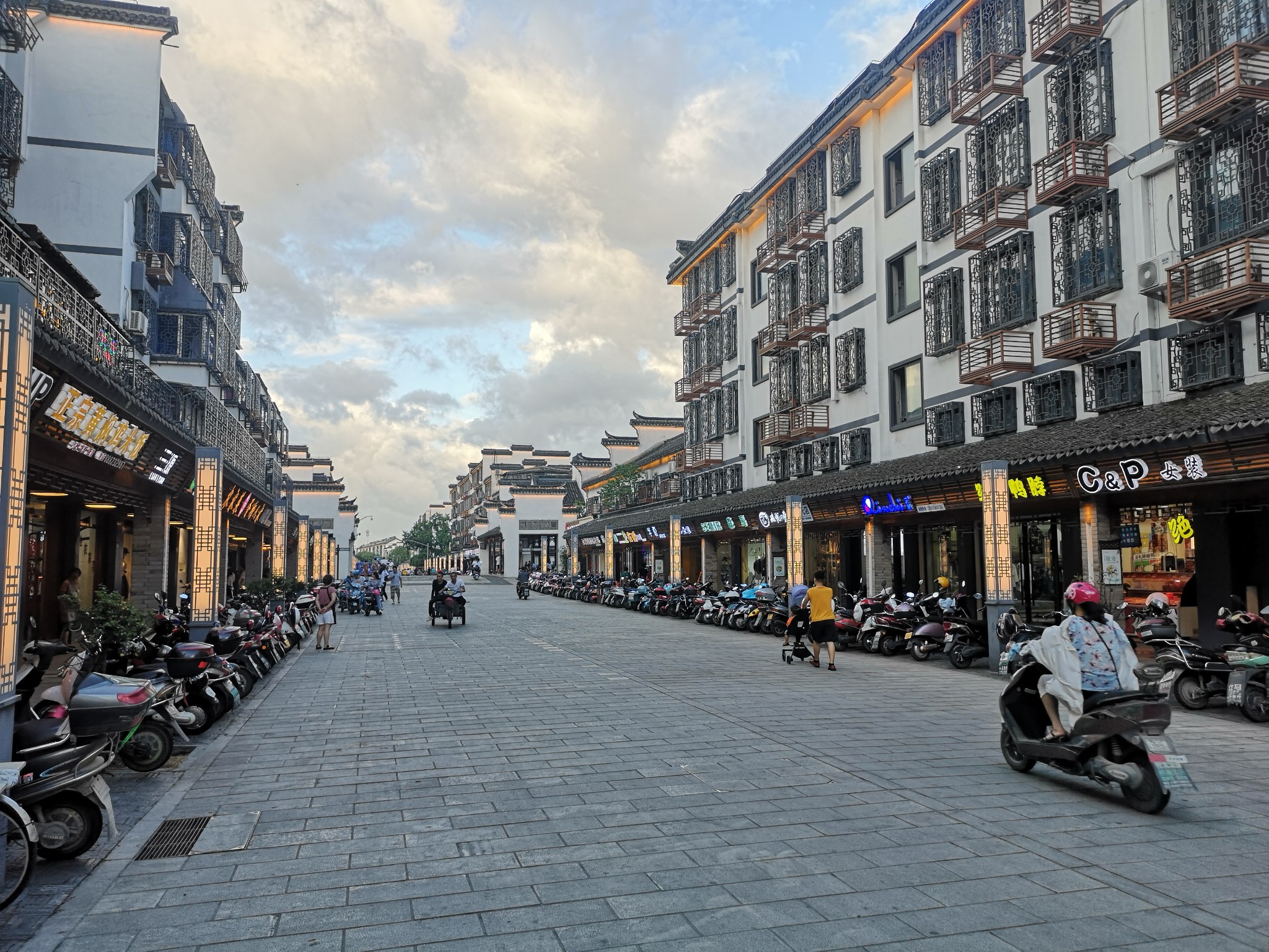 用几天的时间去古镇古街走一走/西塘古镇-南浔古镇-杭州小河直街-河坊街几日行_游记