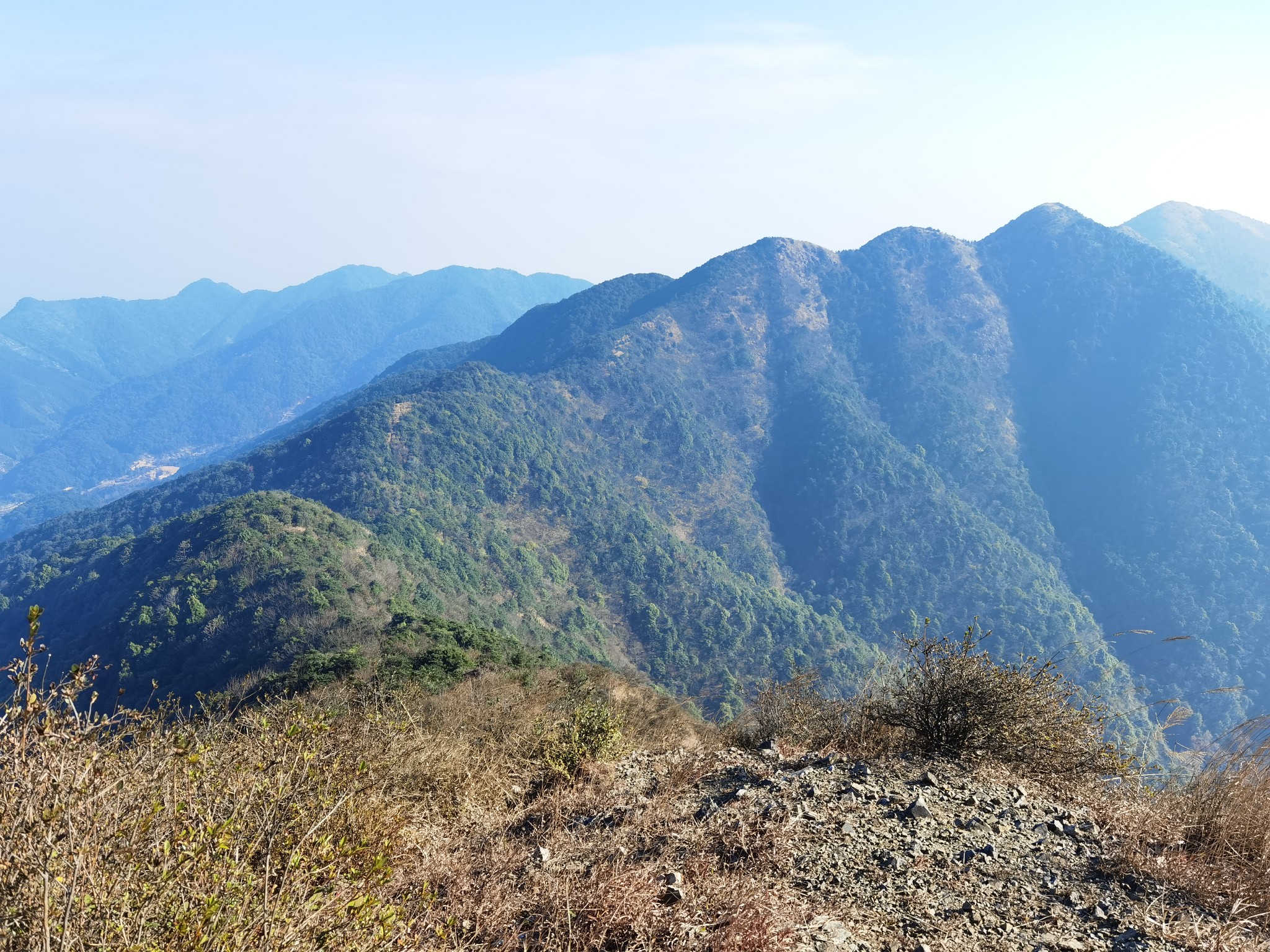 广州从化通天蜡烛冬天来了风景不一样,站在山顶风景太