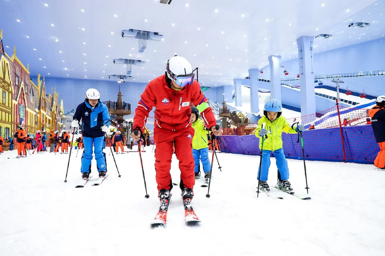 广州融创雪世界门票室内滑雪场娱雪区初级中级高级滑雪道赠缆车票
