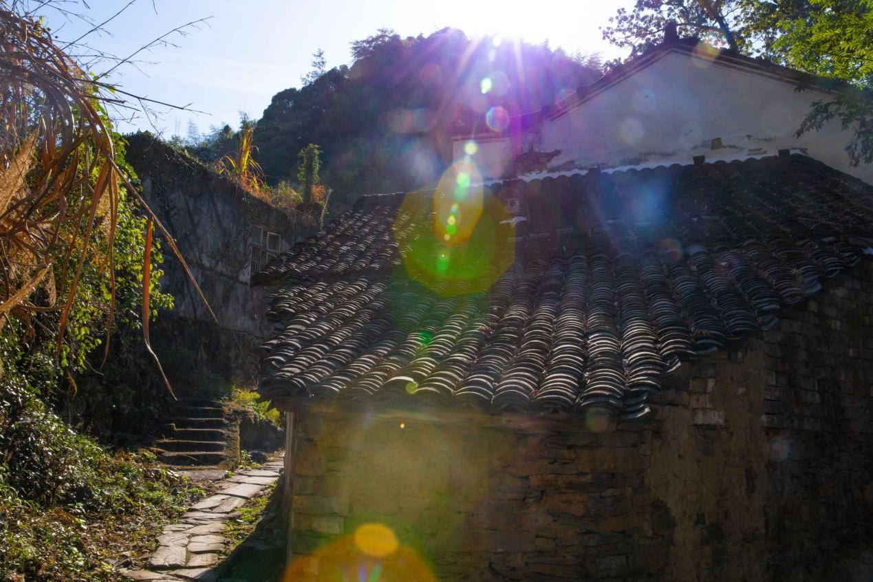 白石岭:一个隐藏在大山深处的六百年古村落