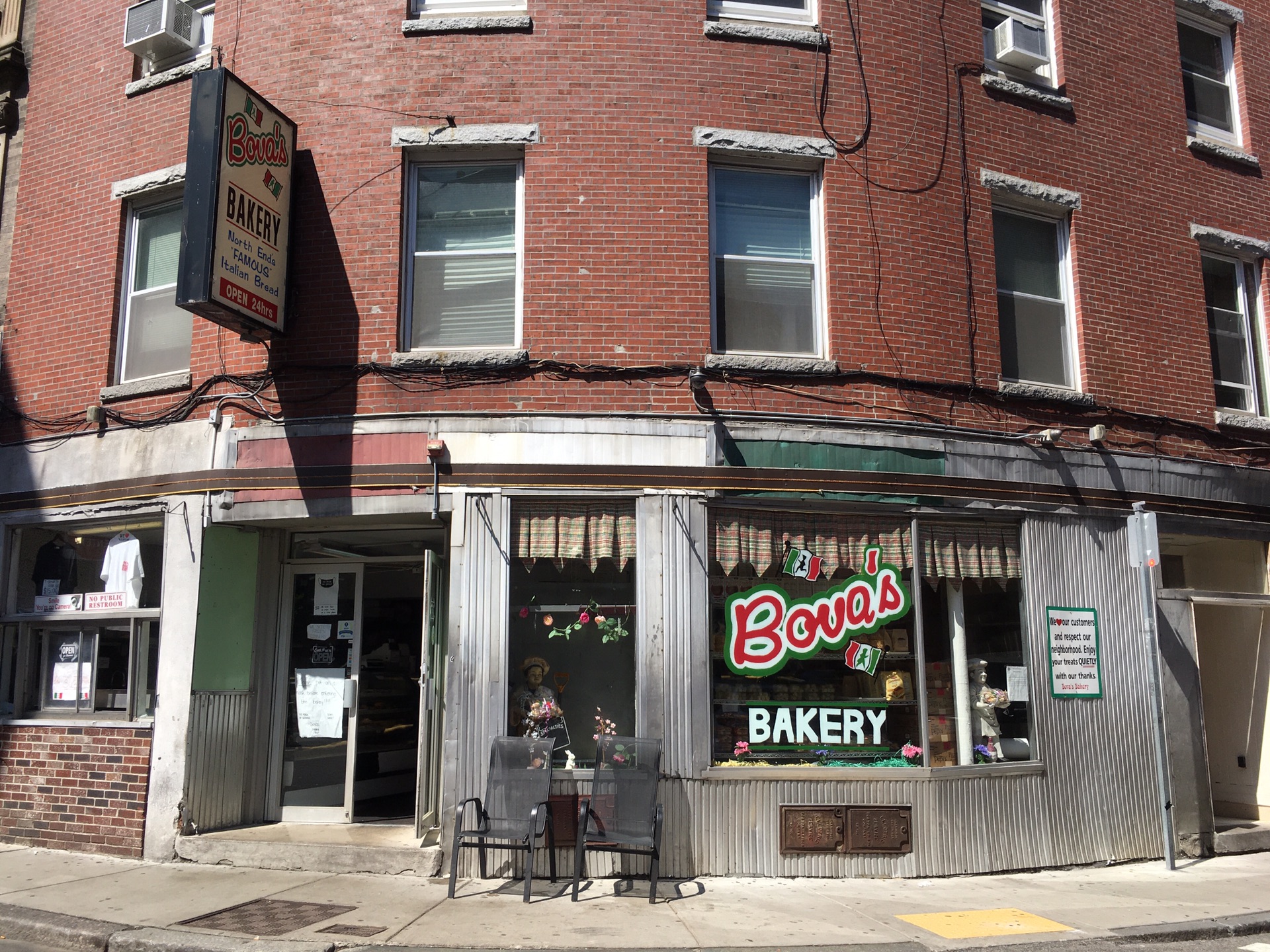 波士顿美食-Bova's Bakery