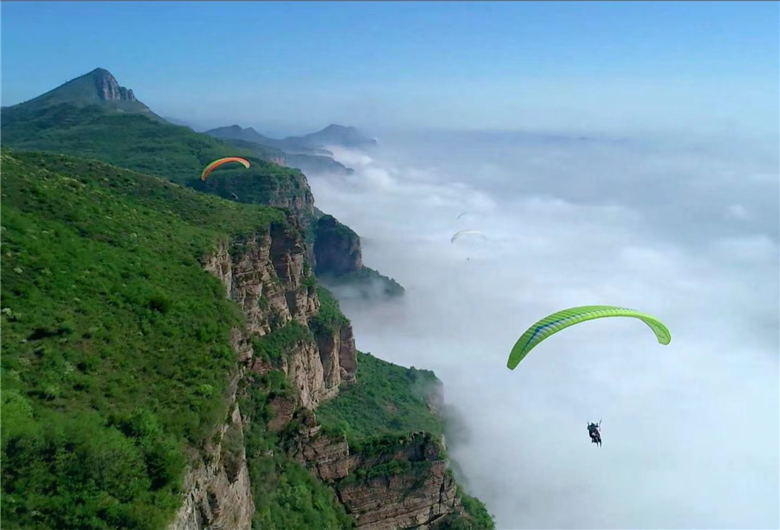 河南安阳林州滑翔伞基地林虑山滑翔伞林州太行大峡谷郑州周边滑翔伞