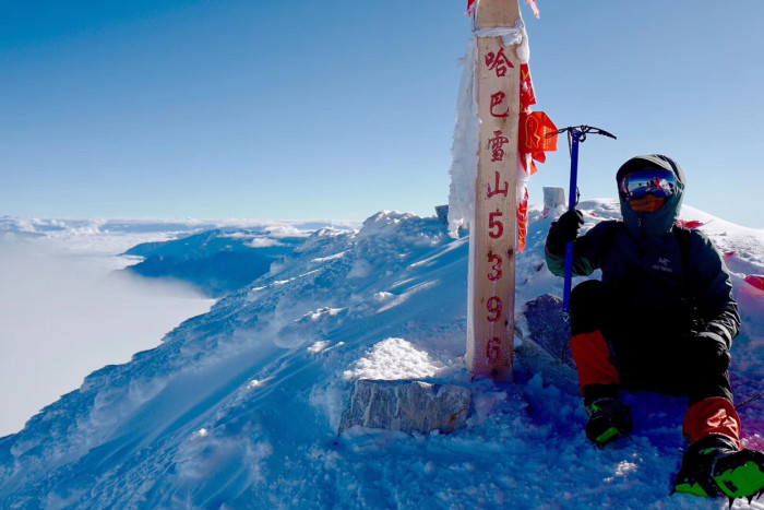 哈巴雪山什么时候去最好,自己一个人可以去吗