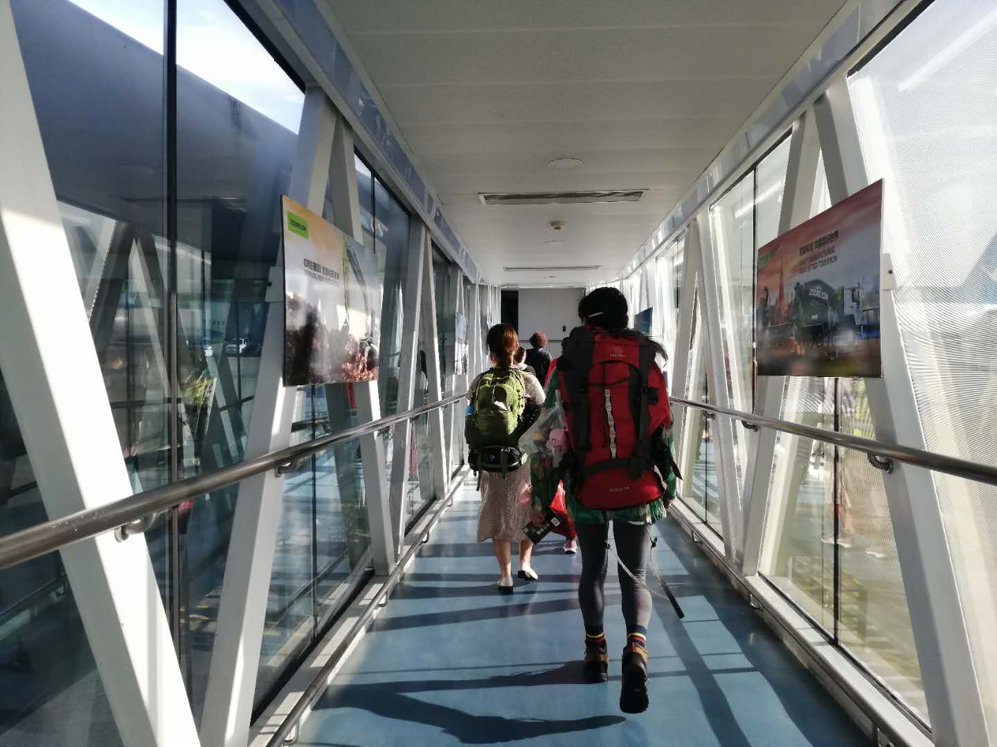 8个人的腾格里沙漠徒步穿越之旅_游记