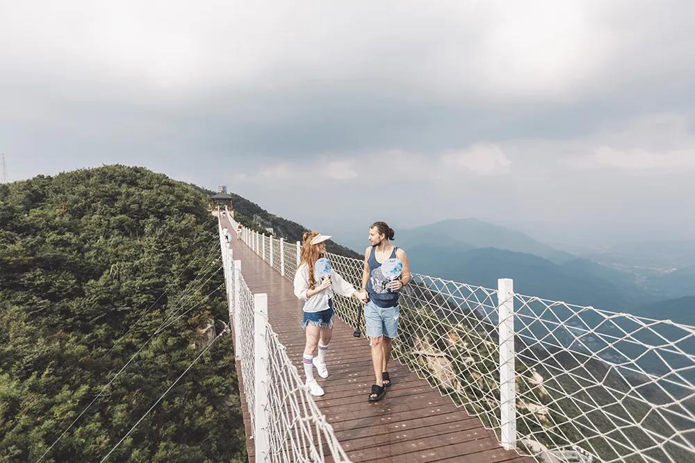 网红打卡地湖州安吉云上草原双人门票往返索道安吉悬崖秋千七星谷双人