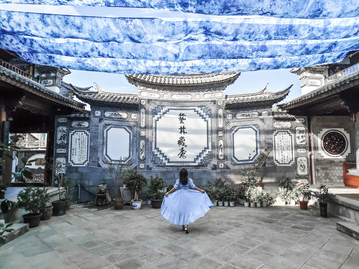 大理 璞真白族扎染博物馆,主要原因是这家博物馆几乎是村口第一家,而