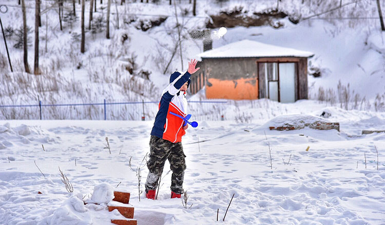 漠河8日全景游(豪华暖炕 club med地中海滑雪 中国雪乡 雪山寒地温泉