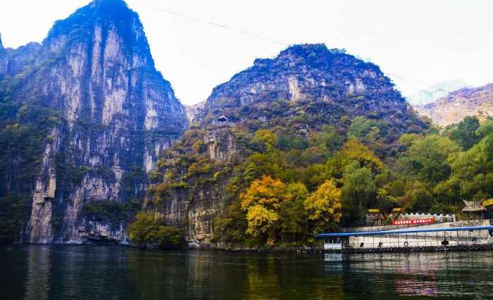 1,八达岭长城什么季节去比较合适?景色最好