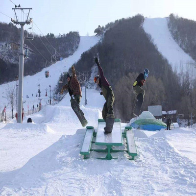 沈阳滑雪场一日游怪坡滑雪棋盘山滑雪东北亚滑雪白清寨滑雪各大雪场可