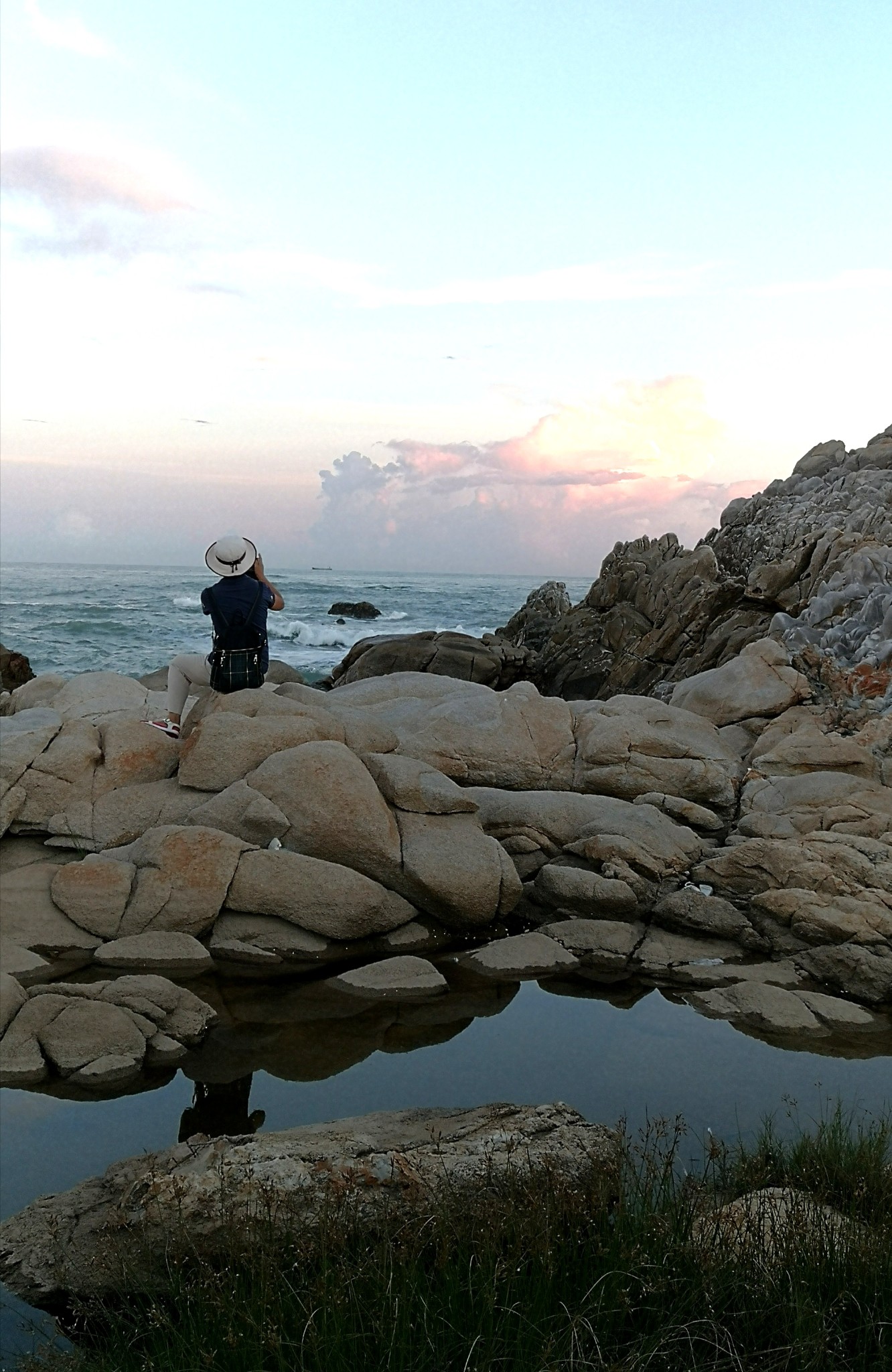 海上生石笋,美景留此间----掠游惠来靖海客鸟尾