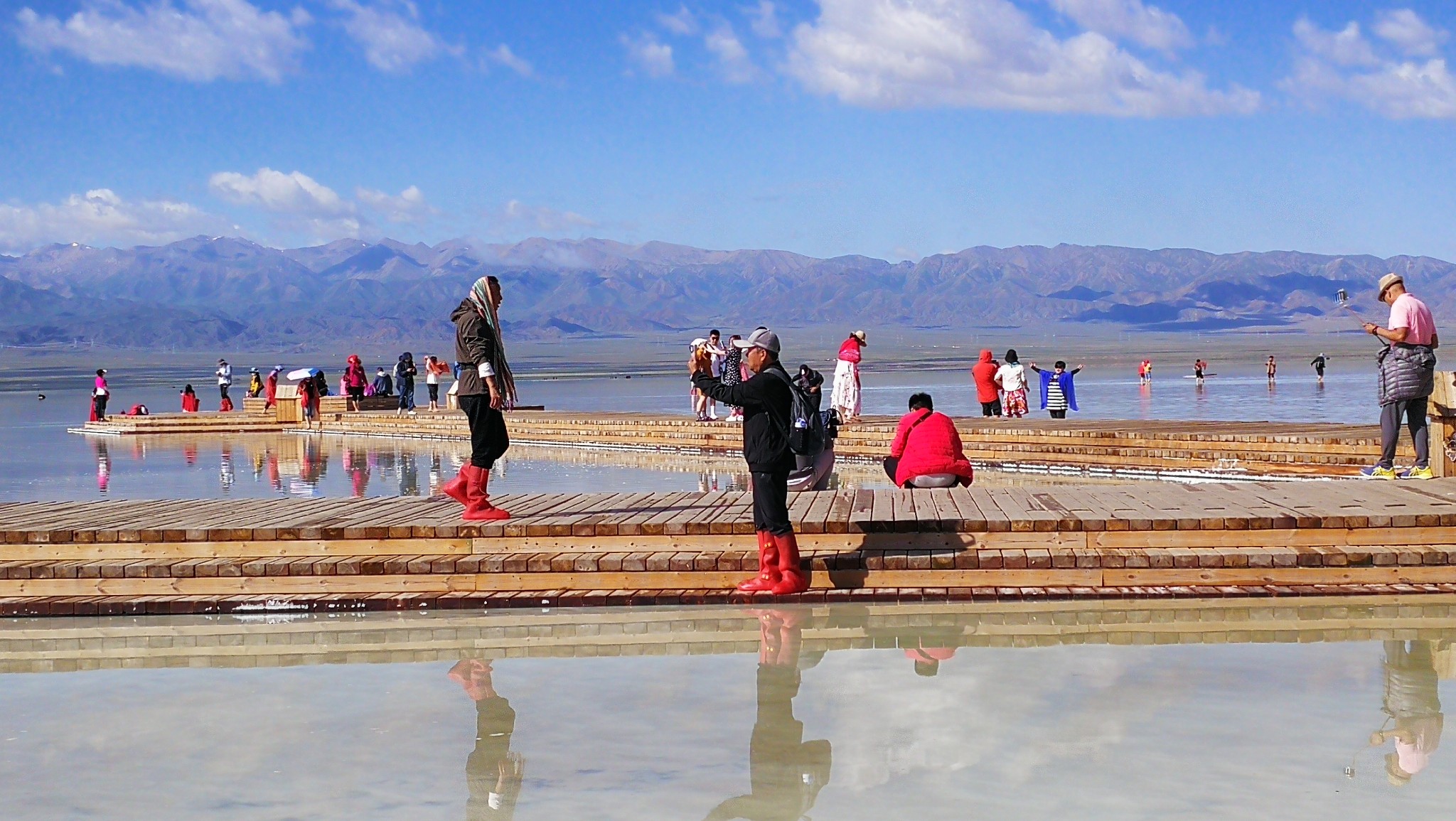 两头老牛乐在自助行：甘.青.甘历时十五天大环线（七），《天空之境》，茶卡盐湖。_游记