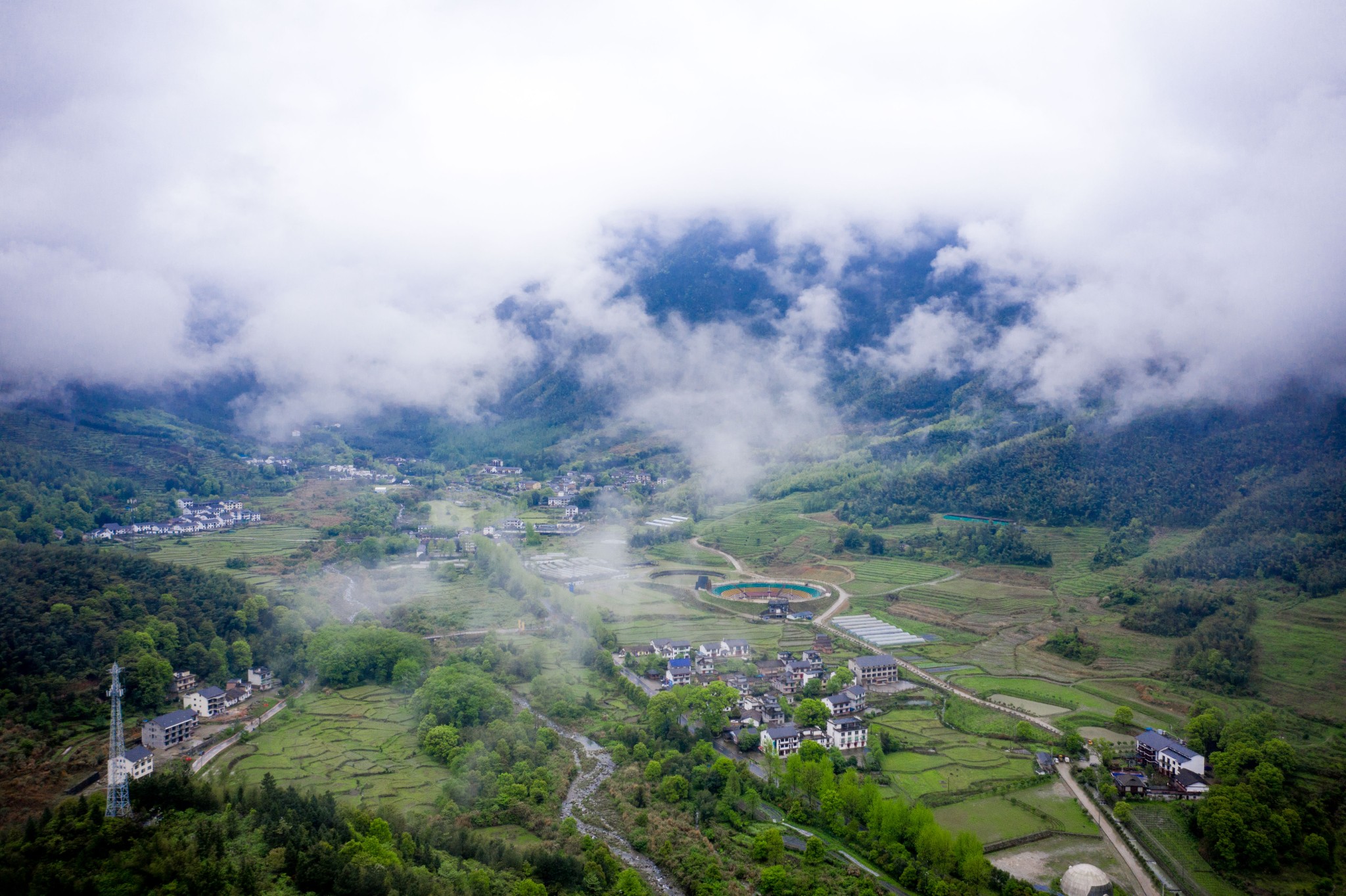 宜春旅行｜烟雨缠绵明月山，云海飞瀑惹人醉_游记
