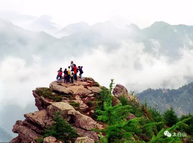 游2旅游专线路线,时间和价格:  路线:西安火车站—法门寺—太白山