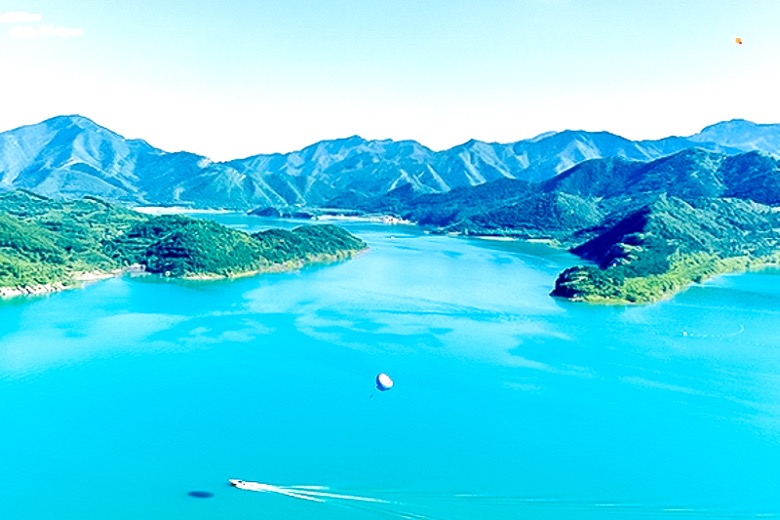 京郊平谷金海湖一日游第二届金海湖红叶观赏季平湖秋叶层林尽染北京