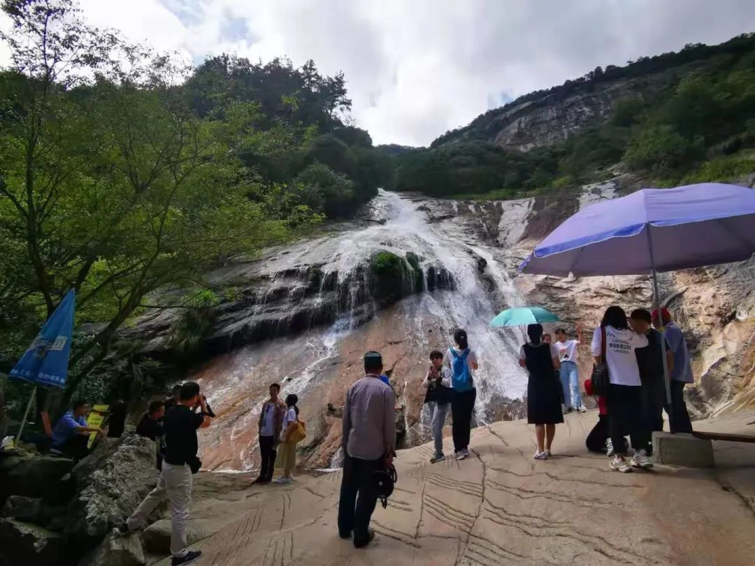 九龙瀑景区