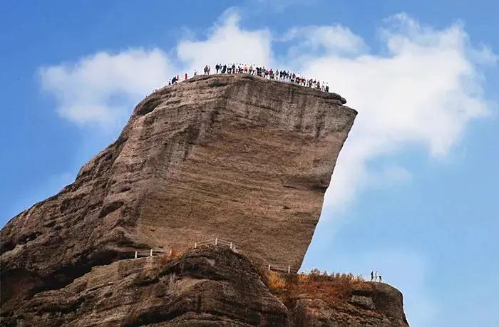 霍山旅游风景区万绿湖野趣沟挑战悬崖玻璃栈道纯玩2日游