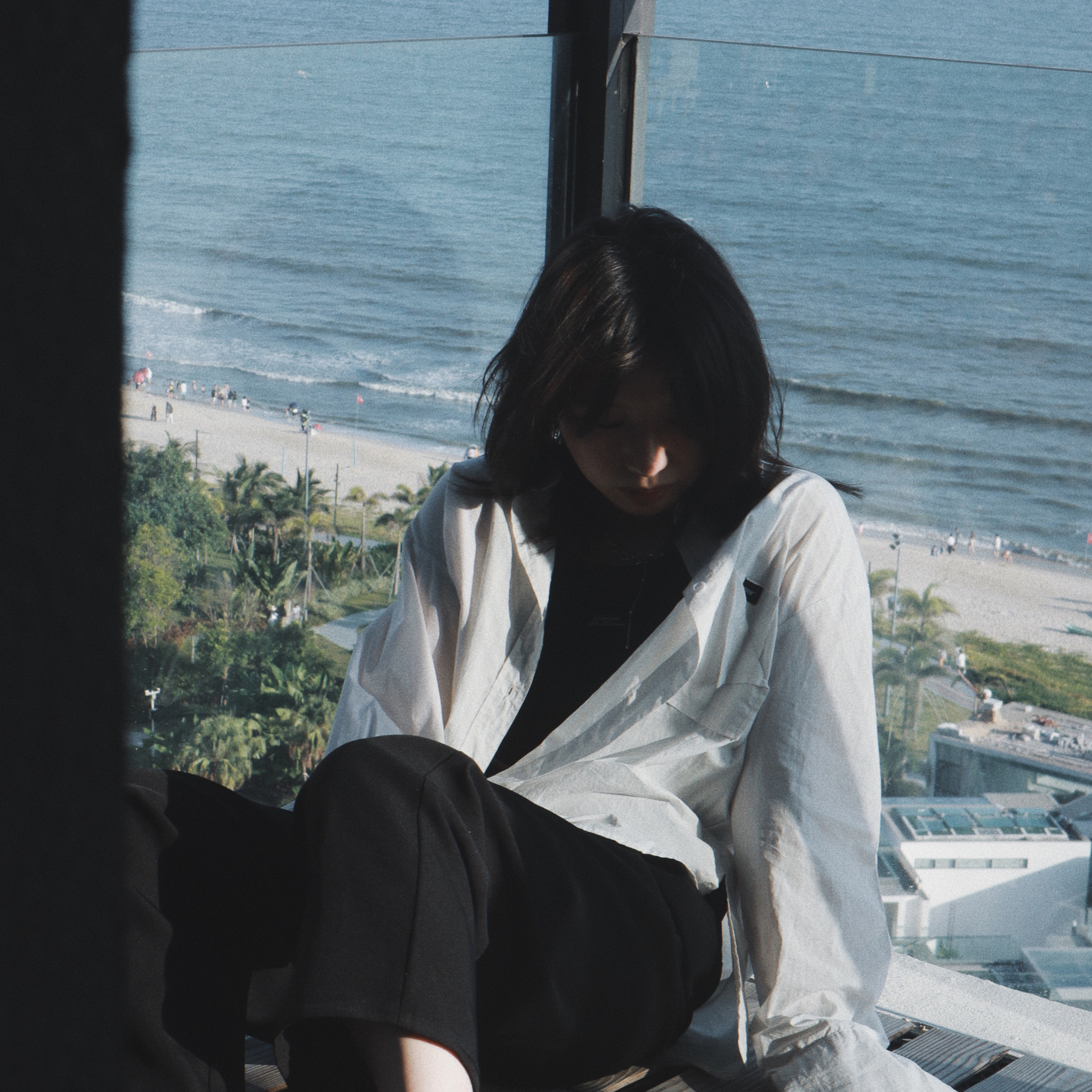 安东尼。