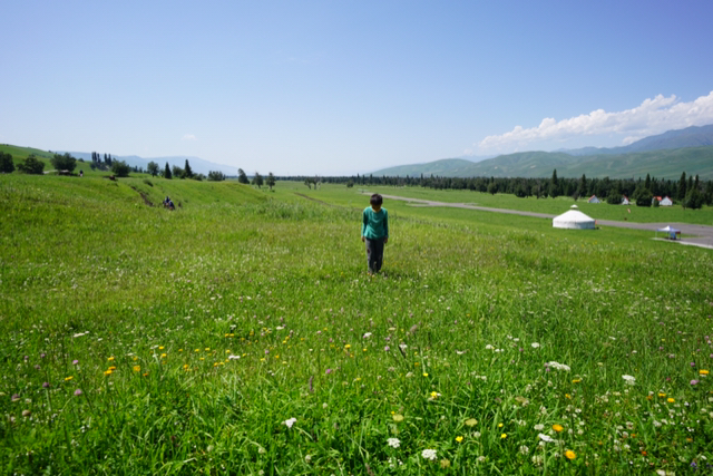 8月底去那拉提，天气怎么样