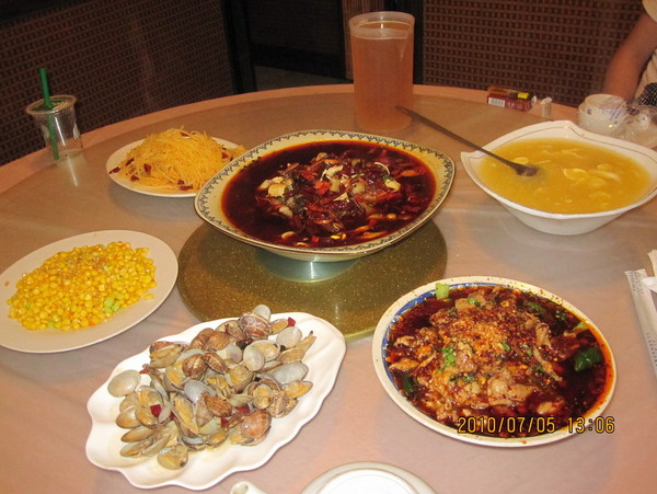 青岛美食-红辣椒川菜馆(台东八路店)