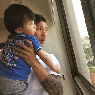 恰与个人清晓昼眉同