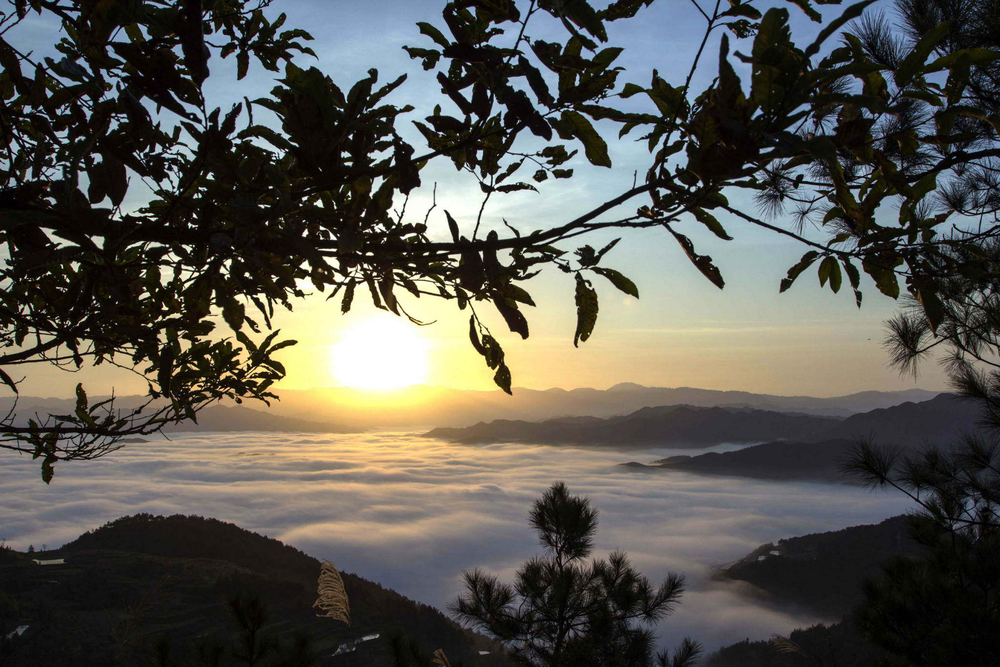 小高山云海